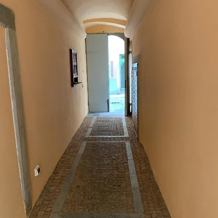 בית נופש Borgo Pignolo 49 *